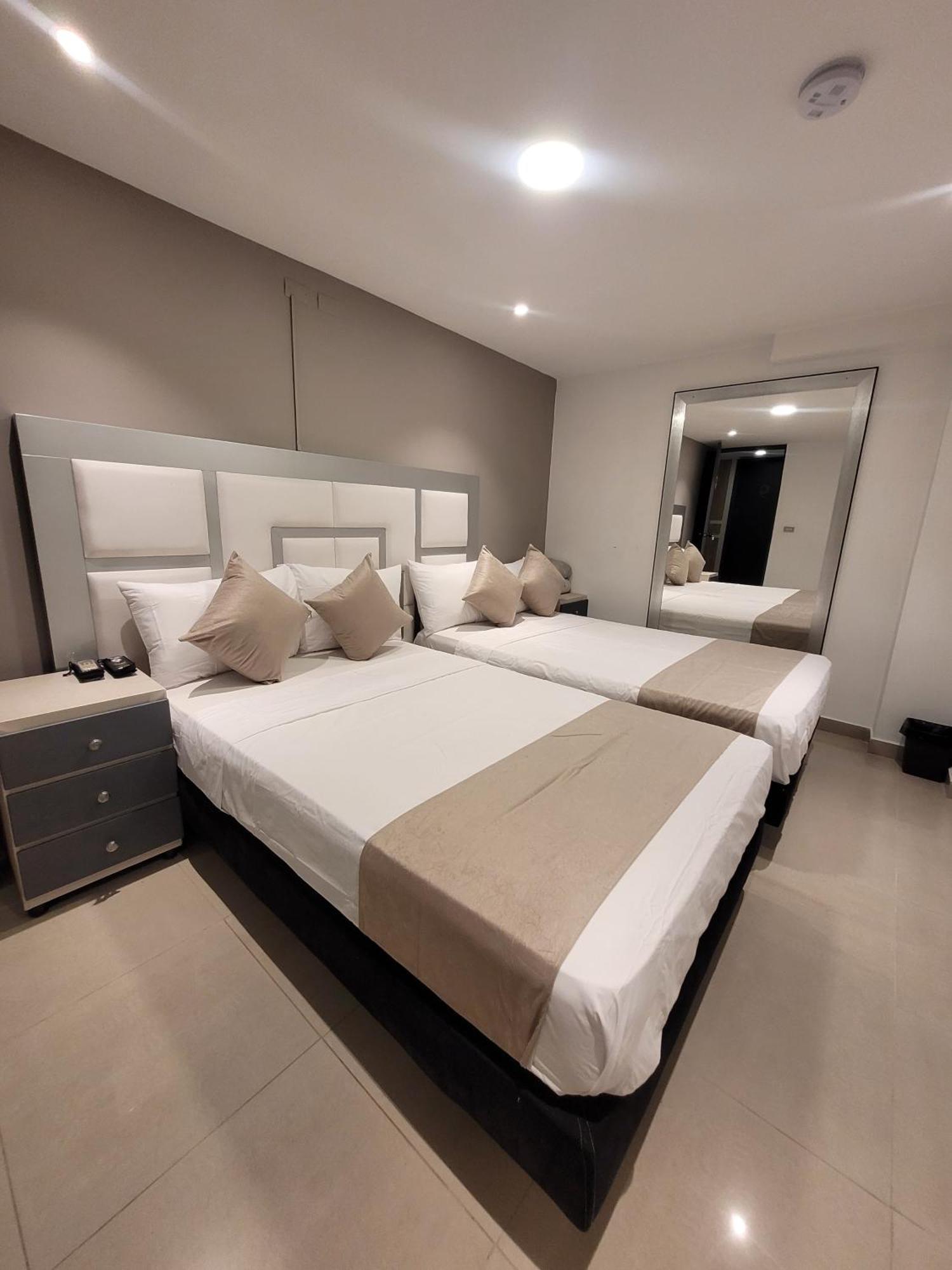 Hotel Med 33 ميديلين المظهر الخارجي الصورة