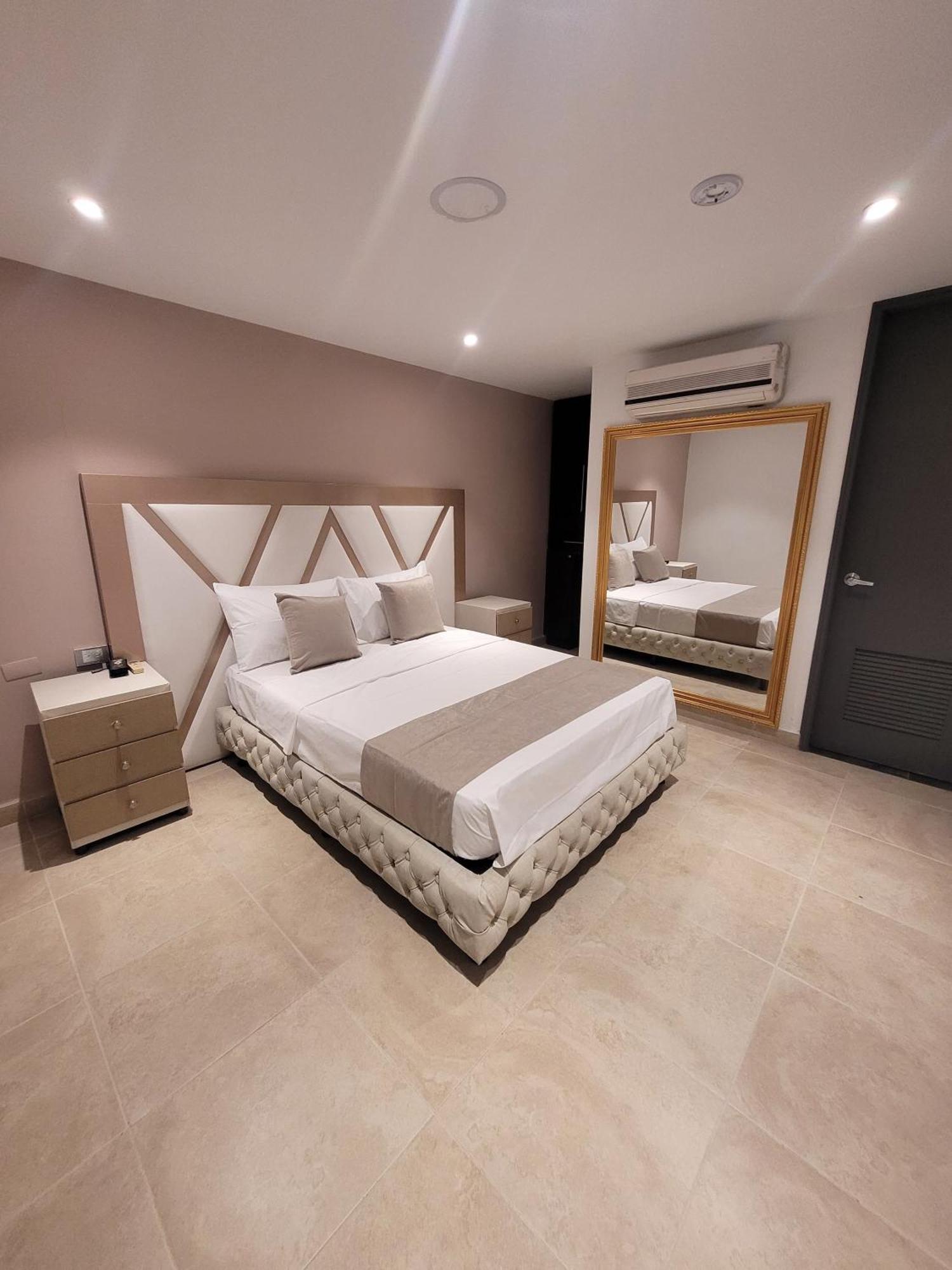 Hotel Med 33 ميديلين المظهر الخارجي الصورة